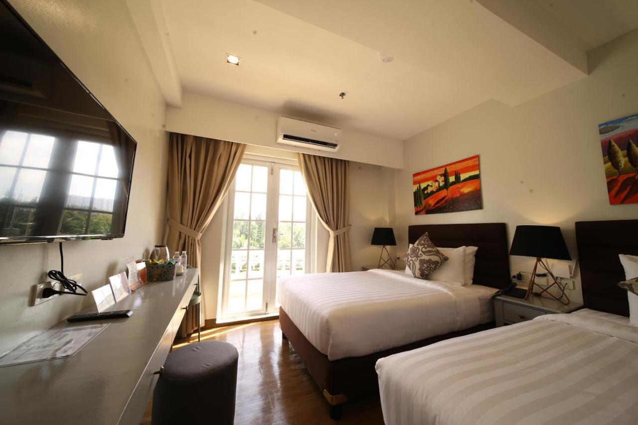Via Appia Tagaytay Hotel Tagaytay City Bagian luar foto