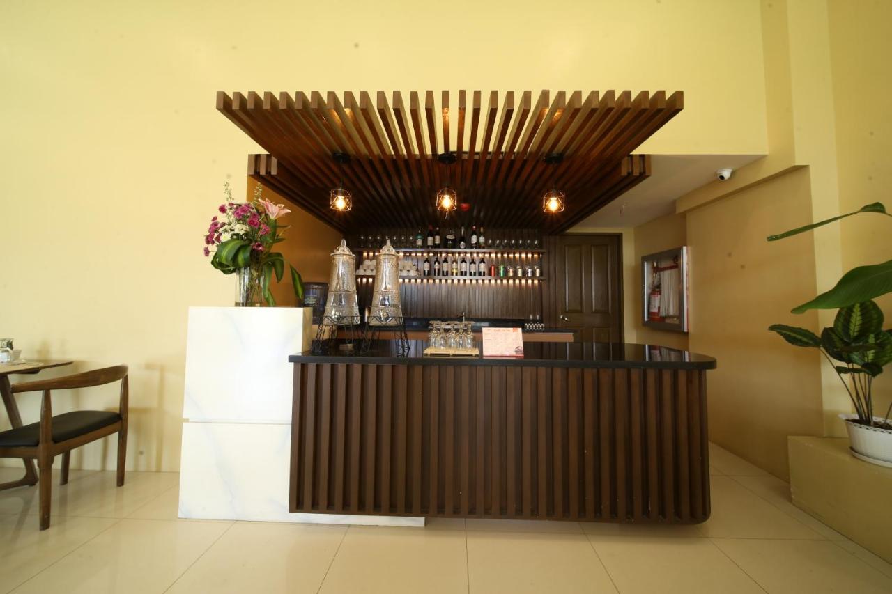 Via Appia Tagaytay Hotel Tagaytay City Bagian luar foto